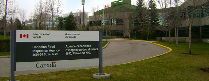 Photographe - Entrée du bâtiment du laboratoire de Calgary
